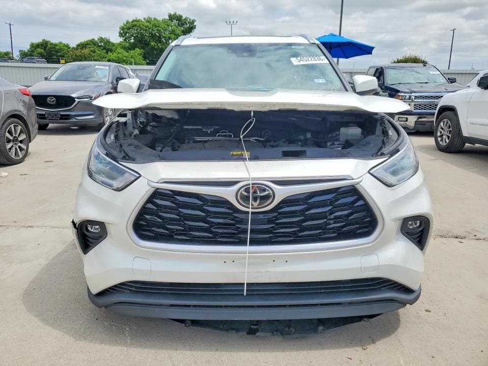 2021 TOYOTA HIGHLANDER XLE 5