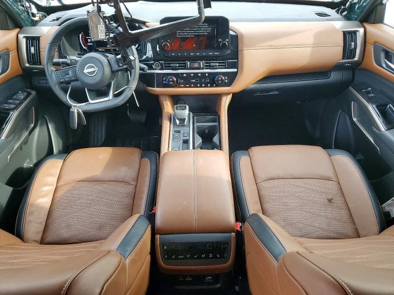 2024 NISSAN PATHFINDER PLATINUM 8