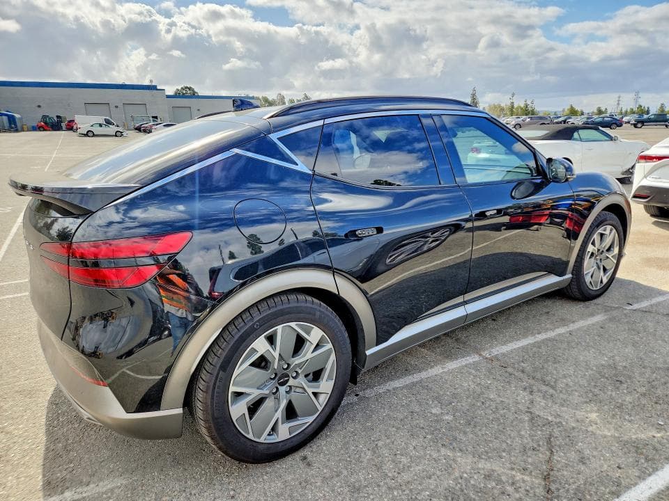 2025 GENESIS GV60 STANDARD 3