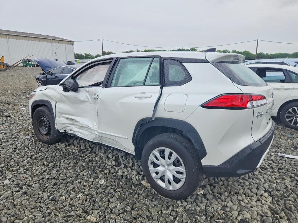 2024 TOYOTA COROLLA CROSS L 2