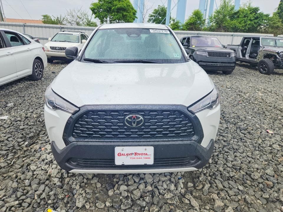 2024 TOYOTA COROLLA CROSS L 5
