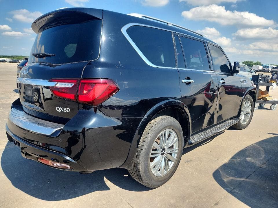 2019 INFINITI QX80 LUXE LUXE 4