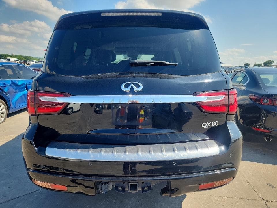 2019 INFINITI QX80 LUXE LUXE 7