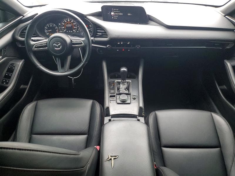 2021 MAZDA 3 SELECT 8