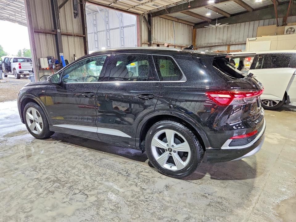2025 AUDI Q4 E-TRON PREMIUM 2