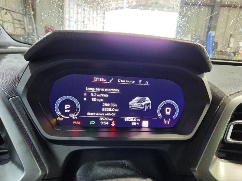 2025 AUDI Q4 E-TRON PREMIUM 9