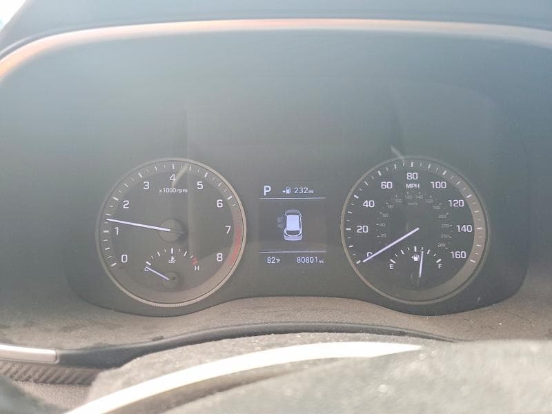 2020 HYUNDAI TUCSON SE SE 9