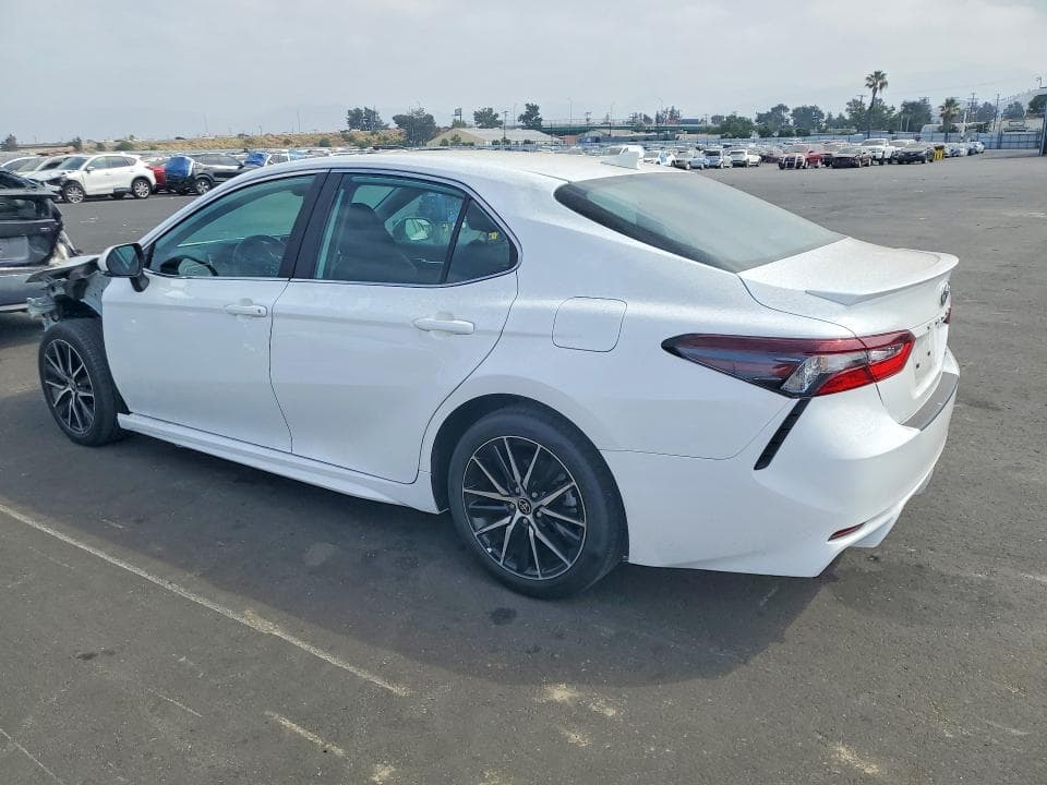 2024 TOYOTA CAMRRY 2