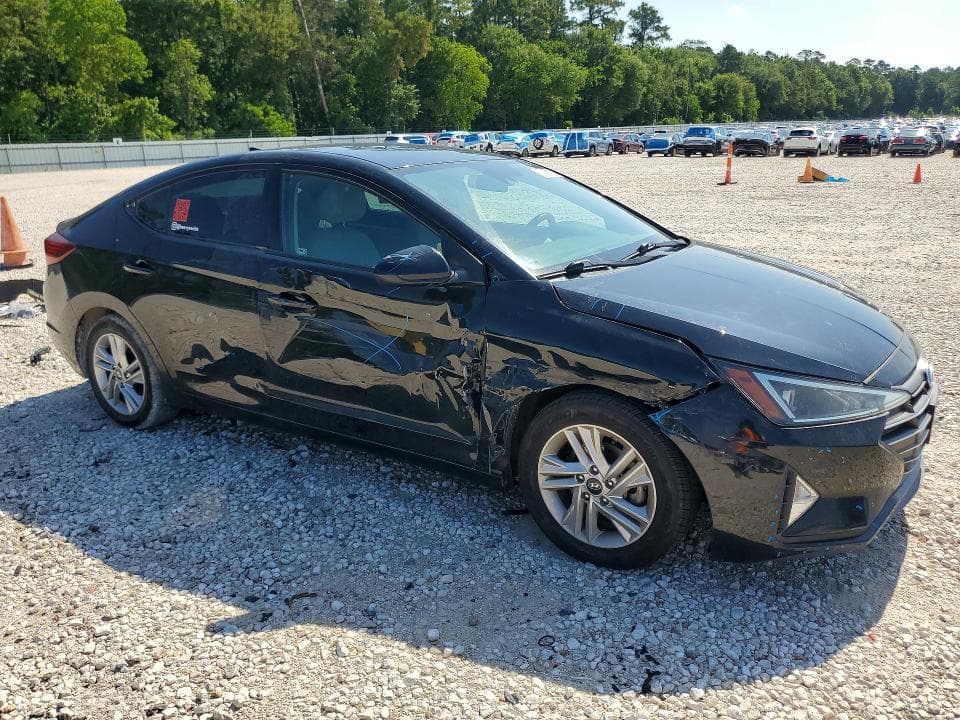 2020 HYUNDAI ELANTRA SEL SEL 4