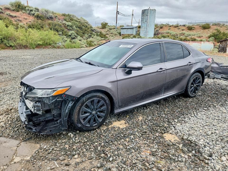 2018 TOYOTA CAMRY LE - 1