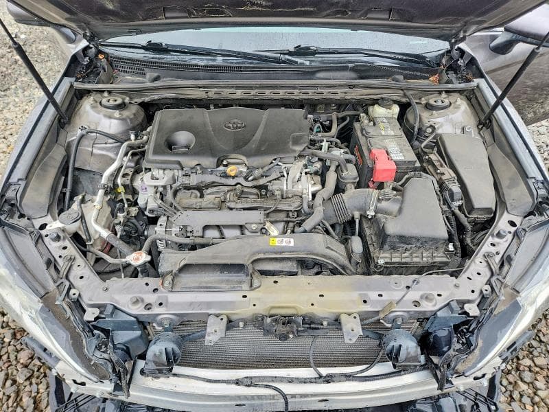 2018 TOYOTA CAMRY LE 11