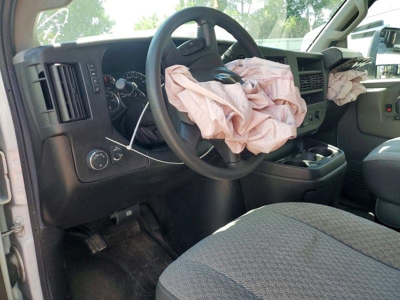 2022 CHEVROLET EXPRESS G4500 8