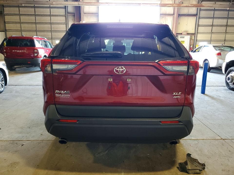 2019 TOYOTA RAV4 XLE XLE 6