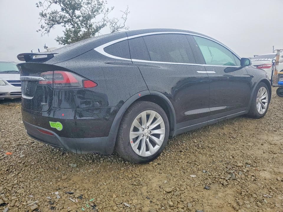 2017 TESLA MODEL X 3