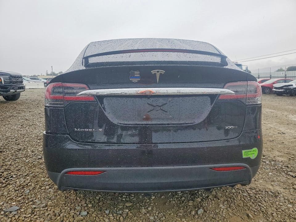2017 TESLA MODEL X 6
