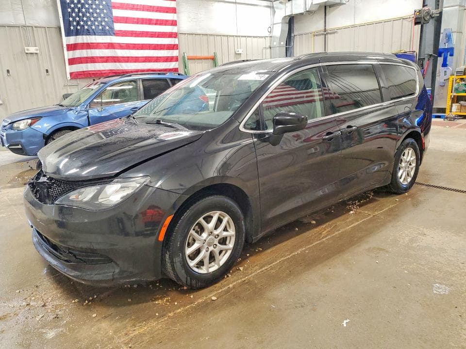 2020 CHRYSLER VOYAGER LXI - 1