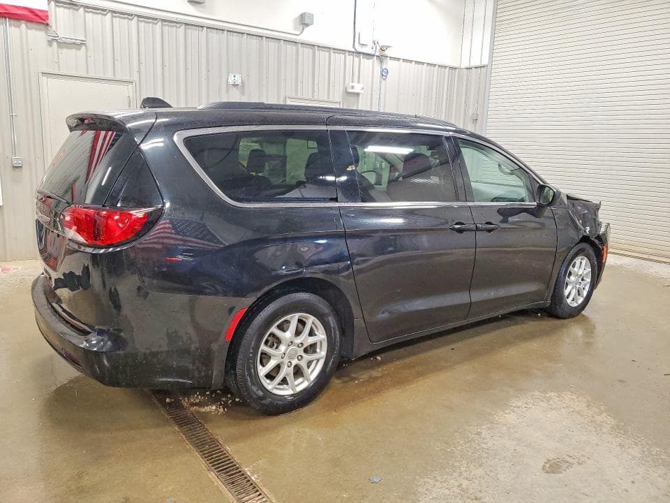 2020 CHRYSLER VOYAGER LXI 3