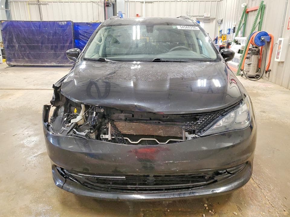 2020 CHRYSLER VOYAGER LXI 5