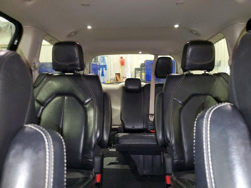 2020 CHRYSLER VOYAGER LXI 10