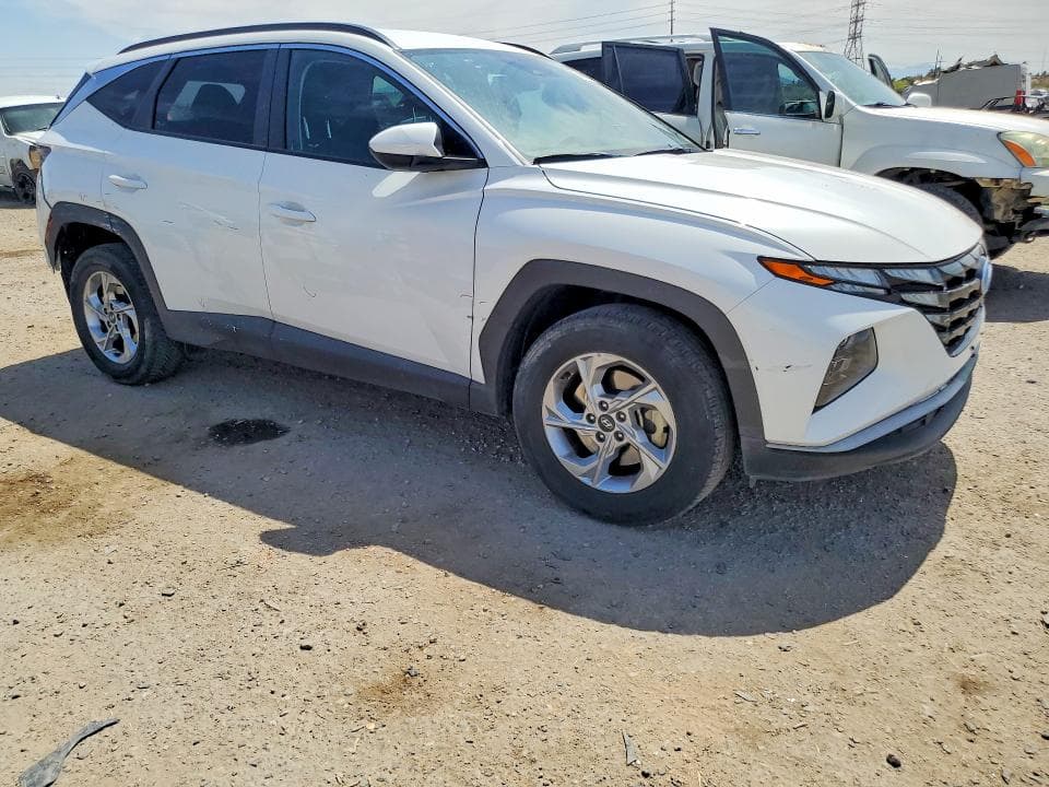 2024 HYUNDAI TUCSON SEL 4