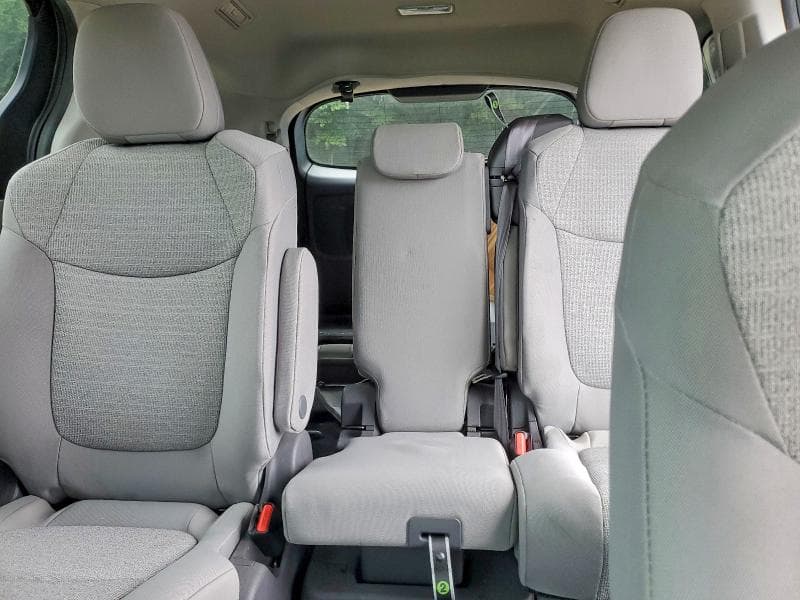 2021 TOYOTA SIENNA LE 10