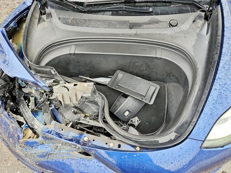 2018 TESLA MODEL 3 11