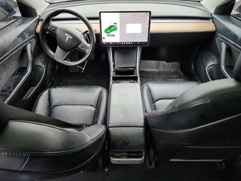 2018 TESLA MODEL 3 8