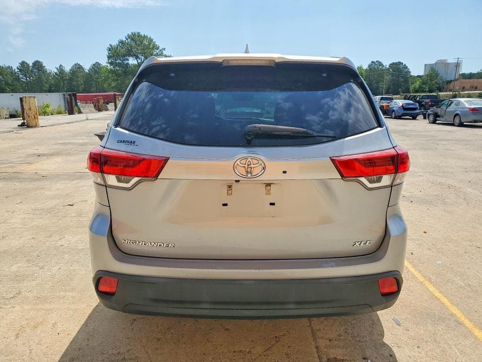 2019 TOYOTA HIGHLANDER XLE XLE 6