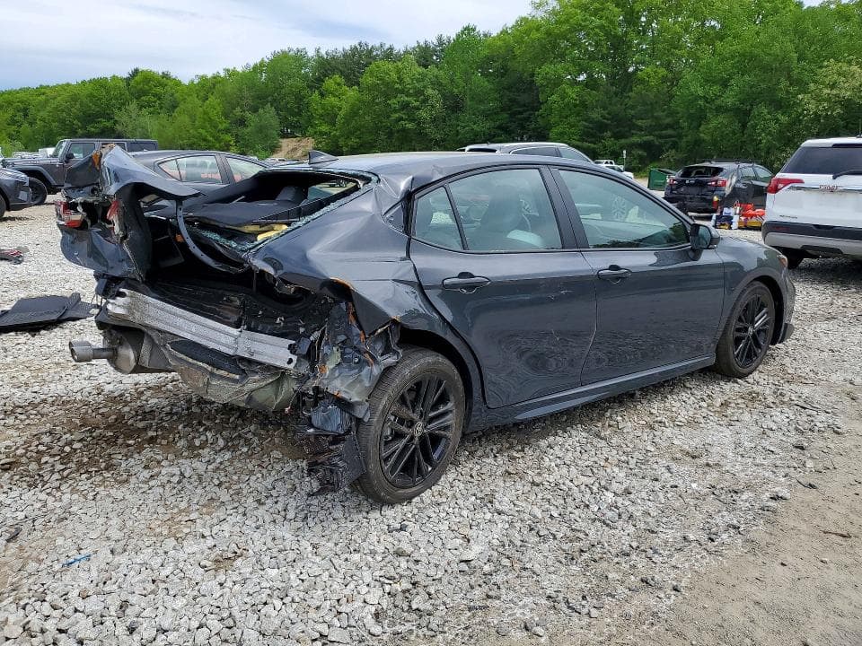 2026 TOYOTA CAMRY SE 3