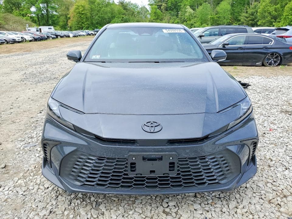 2026 TOYOTA CAMRY SE 5