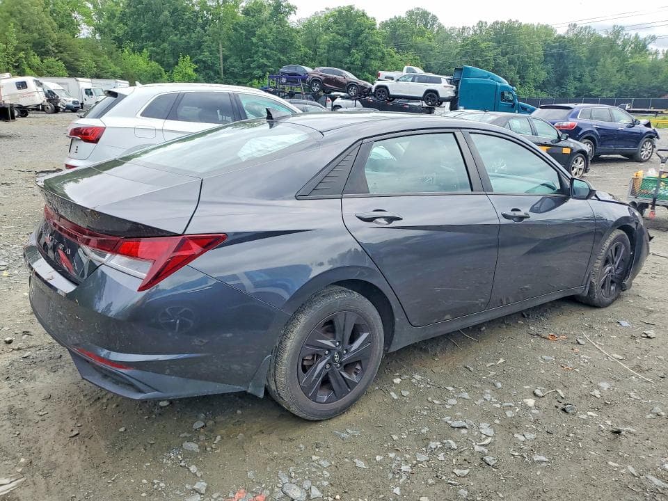 2022 HYUNDAI ELANTRA SEL 3