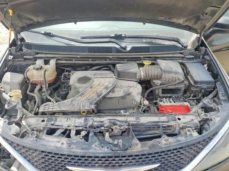 2017 CHRYSLER PACIFICA TOURING 12