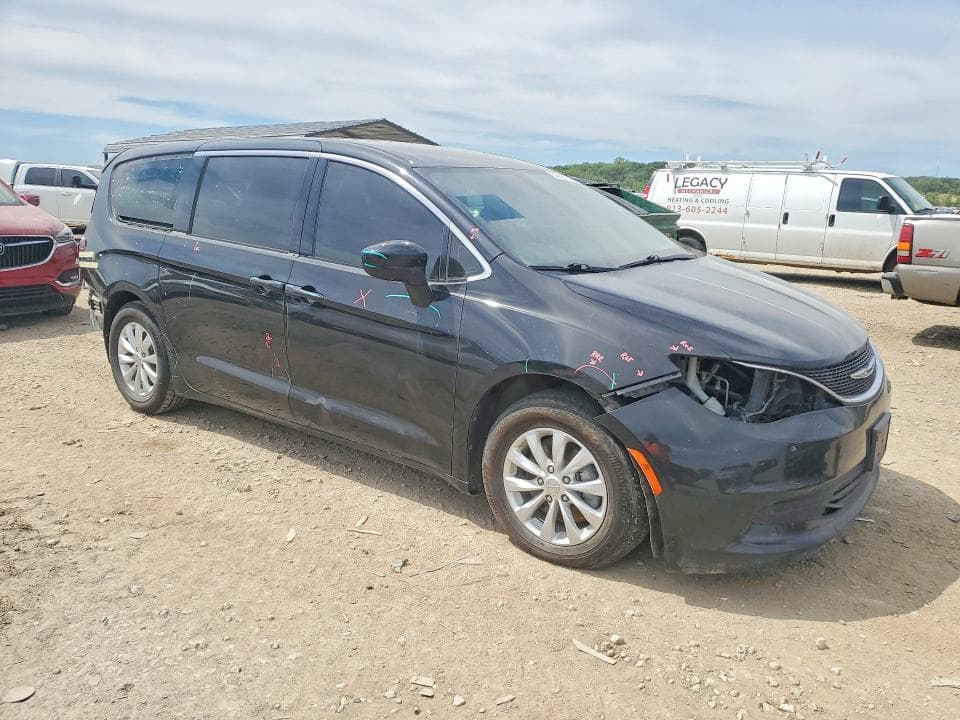 2017 CHRYSLER PACIFICA TOURING 4