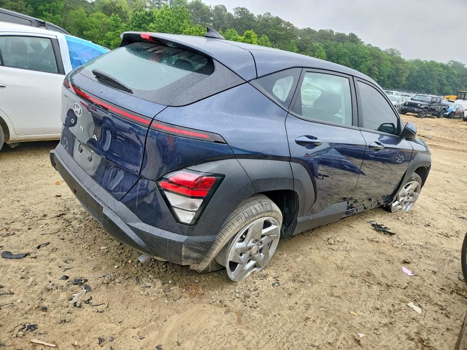 2026 HYUNDAI KONA SE 3