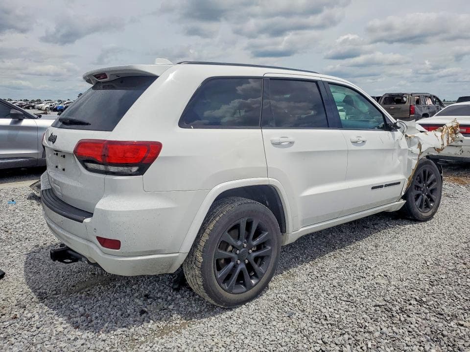 2020 JEEP GRAND CHEROKEE LAREDO LAREDO 3