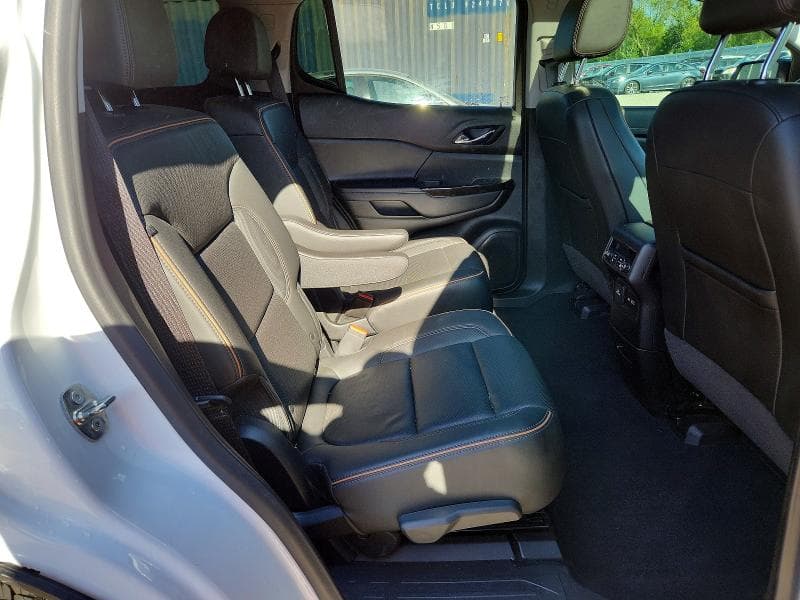 2022 GMC ACADIA AT4 11
