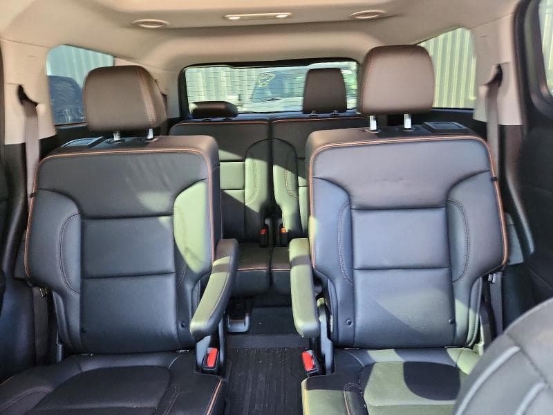 2022 GMC ACADIA AT4 10