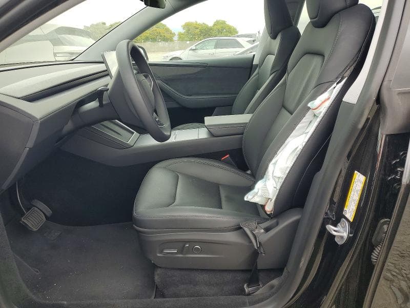 2026 TESLA MODEL Y 7