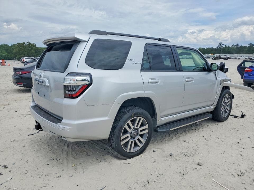 2023 TOYOTA 4RUNNER TRD SPORT 3