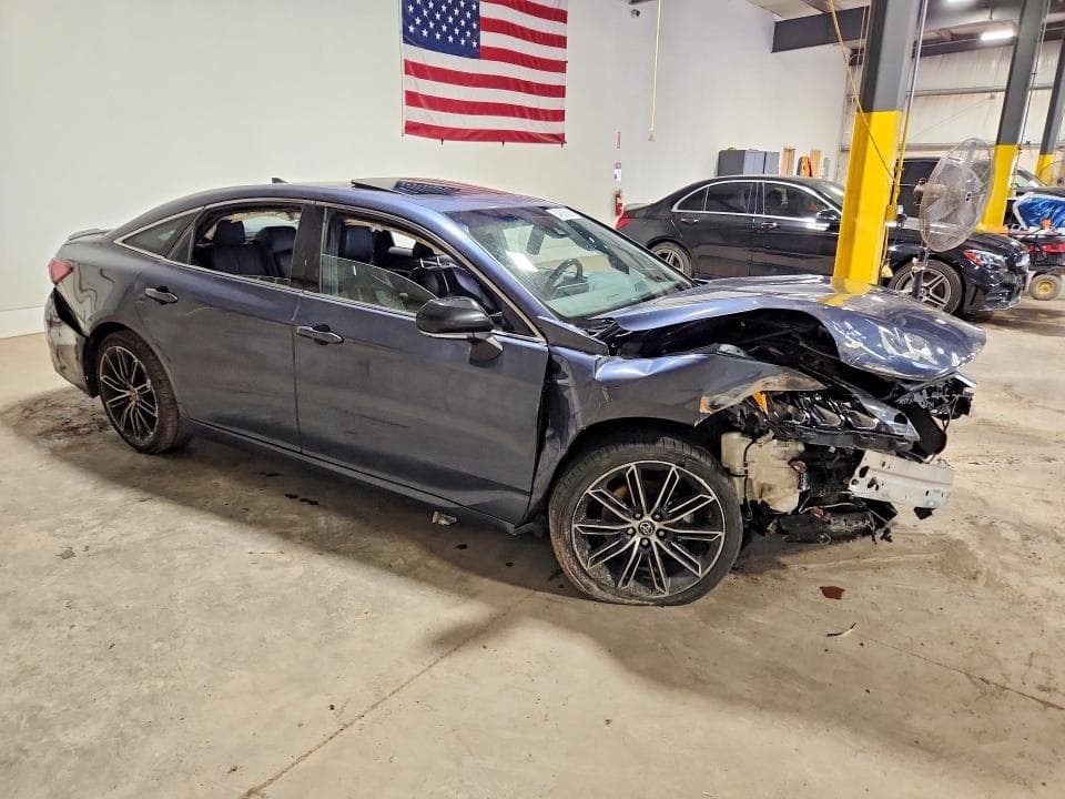 2019 TOYOTA AVALON XSE XSE 4