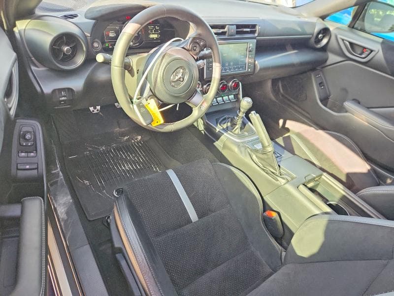 2024 TOYOTA GR 86 PREMIUM 8