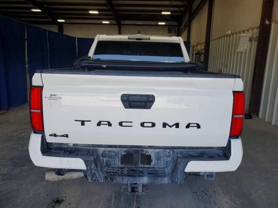 2024 TOYOTA TACOMA TRD SPORT 6