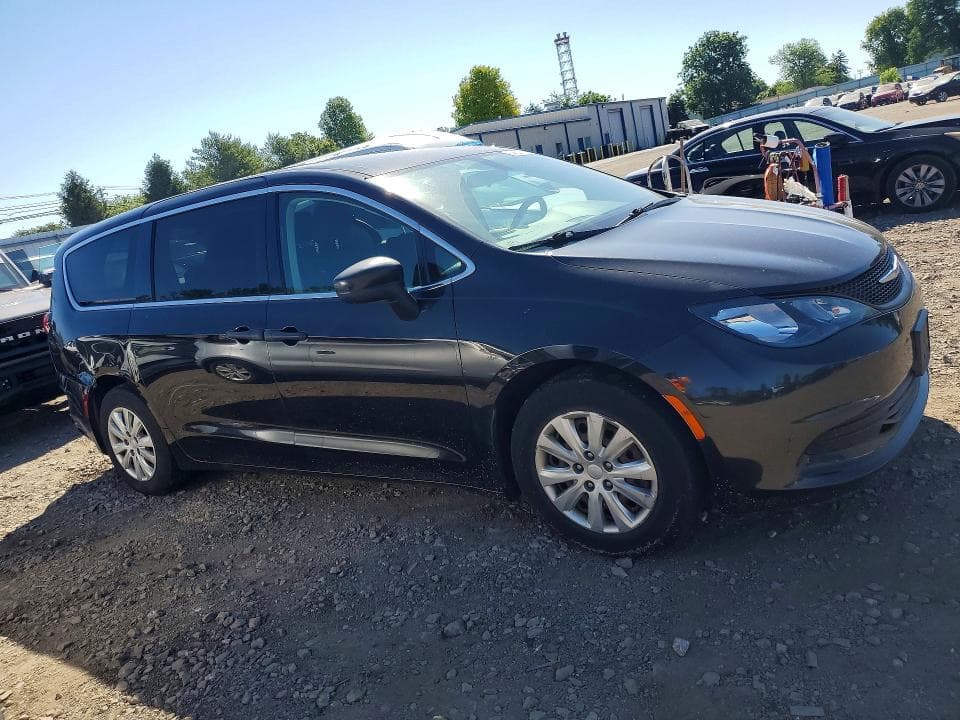 2018 CHRYSLER PACIFICA L L 4