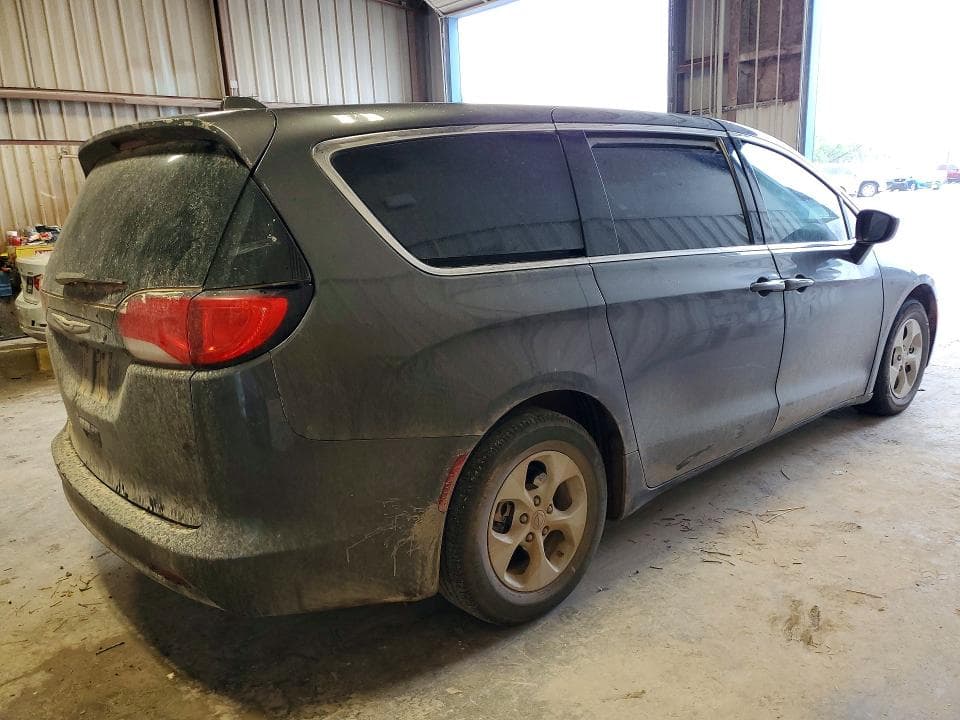 2017 CHRYSLER PACIFICA LX 4