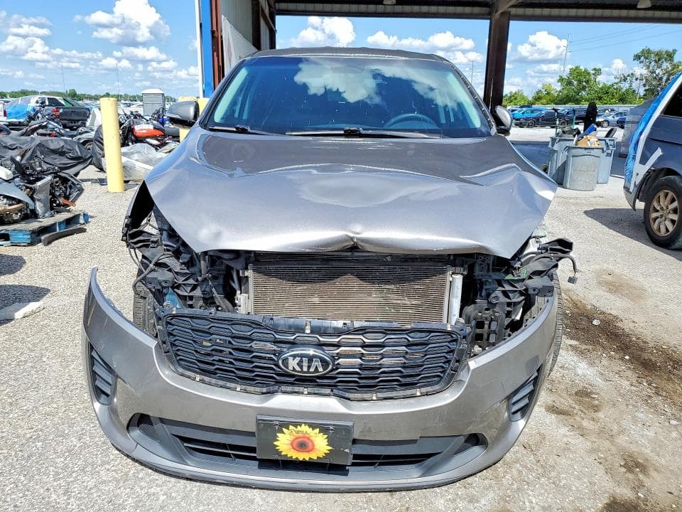 2019 KIA SORENTO LX V6 5