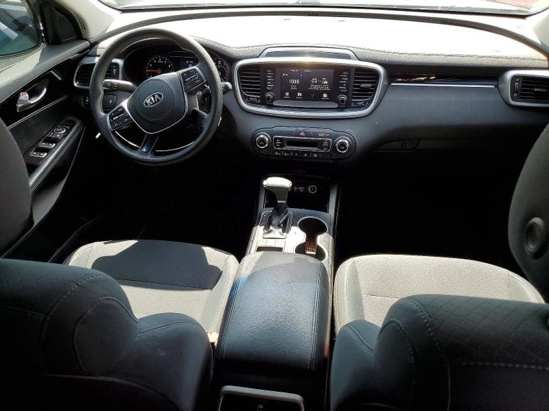 2019 KIA SORENTO LX V6 8