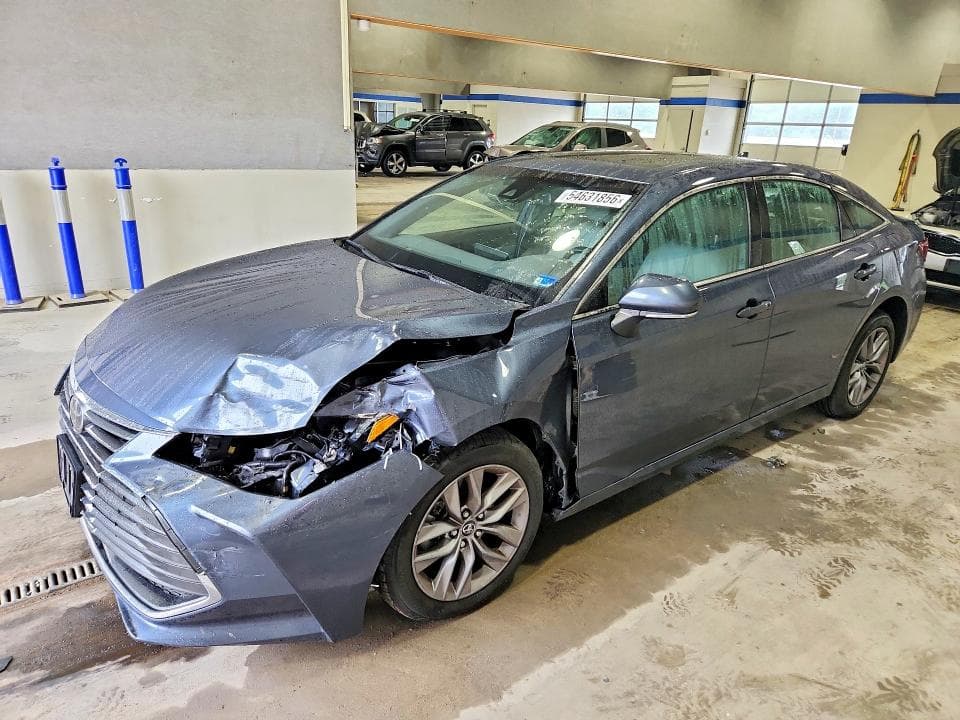 2020 TOYOTA AVALON XLE - 1