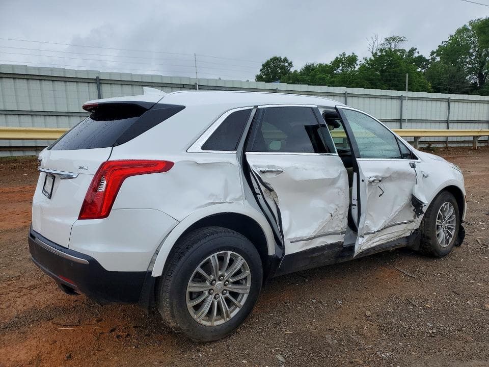 2017 CADILLAC XT5 LUXURY 3