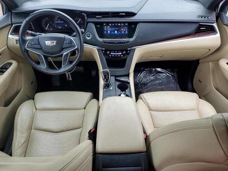 2017 CADILLAC XT5 LUXURY 8