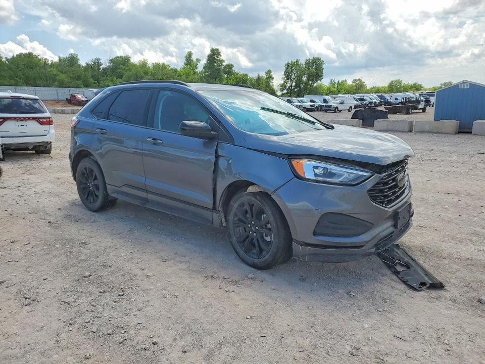 2022 FORD EDGE SE 4